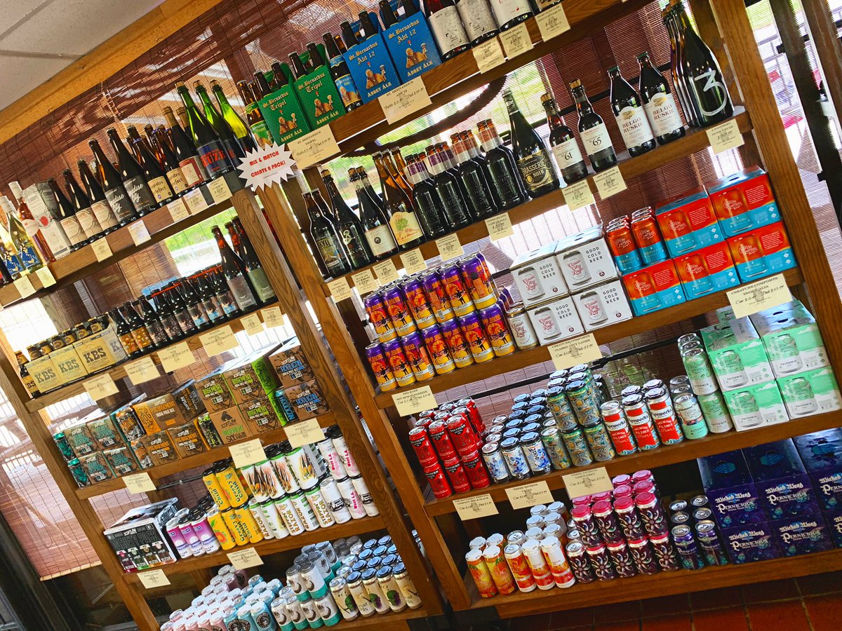 Happy #memorialdayweekend🇺🇸 Time to stock up on beer and raise a glass to those who gave it all!