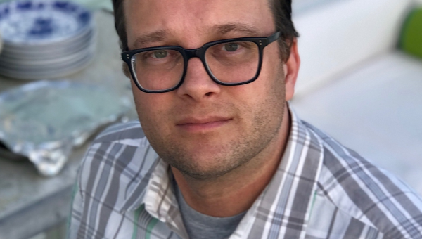 And on Sunday, June 14th: Tony Award-winning lighting designer Tyler Micoleau (<a href="/micty/">Tyler Micoleau</a>) will host a #PlayClub conversation on Yōji Sakate's play, THE ATTIC. Part of #Playfrom6FeetAway. Admission is free but space is limited! forms.gle/BNB7SXrY7YSQDQ…