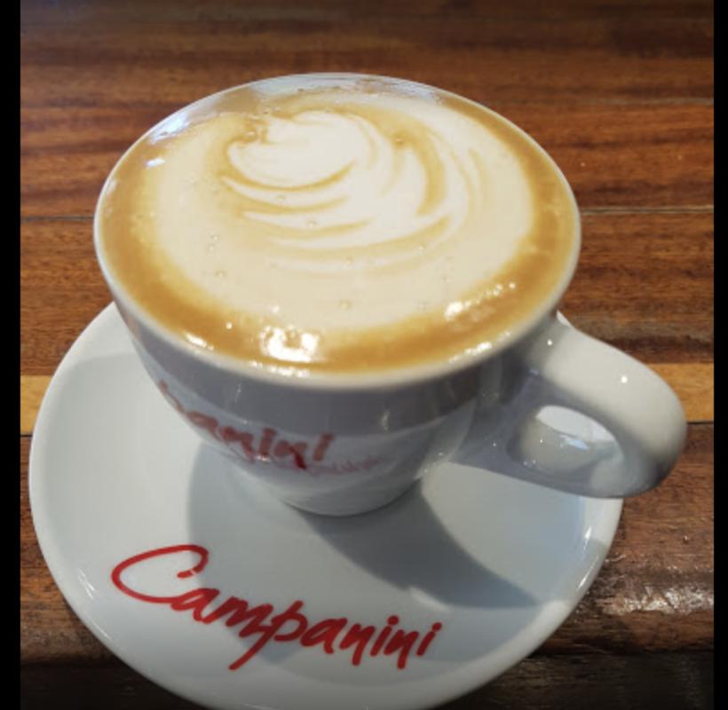 TBakea's tweet photo. Ya queda poco para disfrutar de un muy buen café natural en pleno centro de Madrid https://t.co/dFRl68jeLF