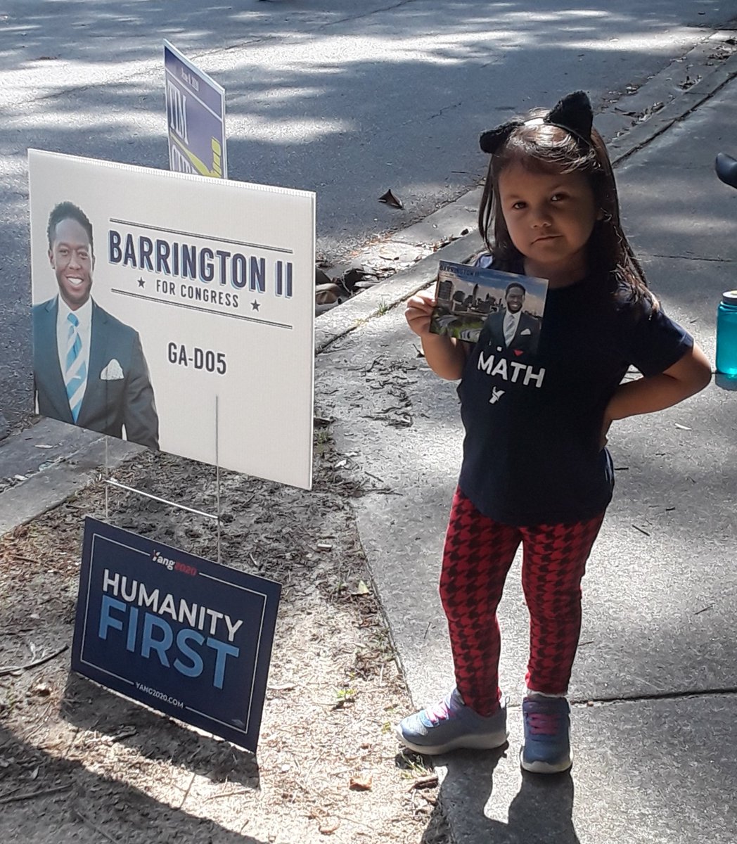 CarrieAnne808's tweet photo. #YangGang
The littlest #yangster is at it again! In @CityofAtlanta reppin for @_BarringtonII
#gimme👋
#votethedream
#ThePeoplesBailout https://t.co/4Z2Jw6alDY