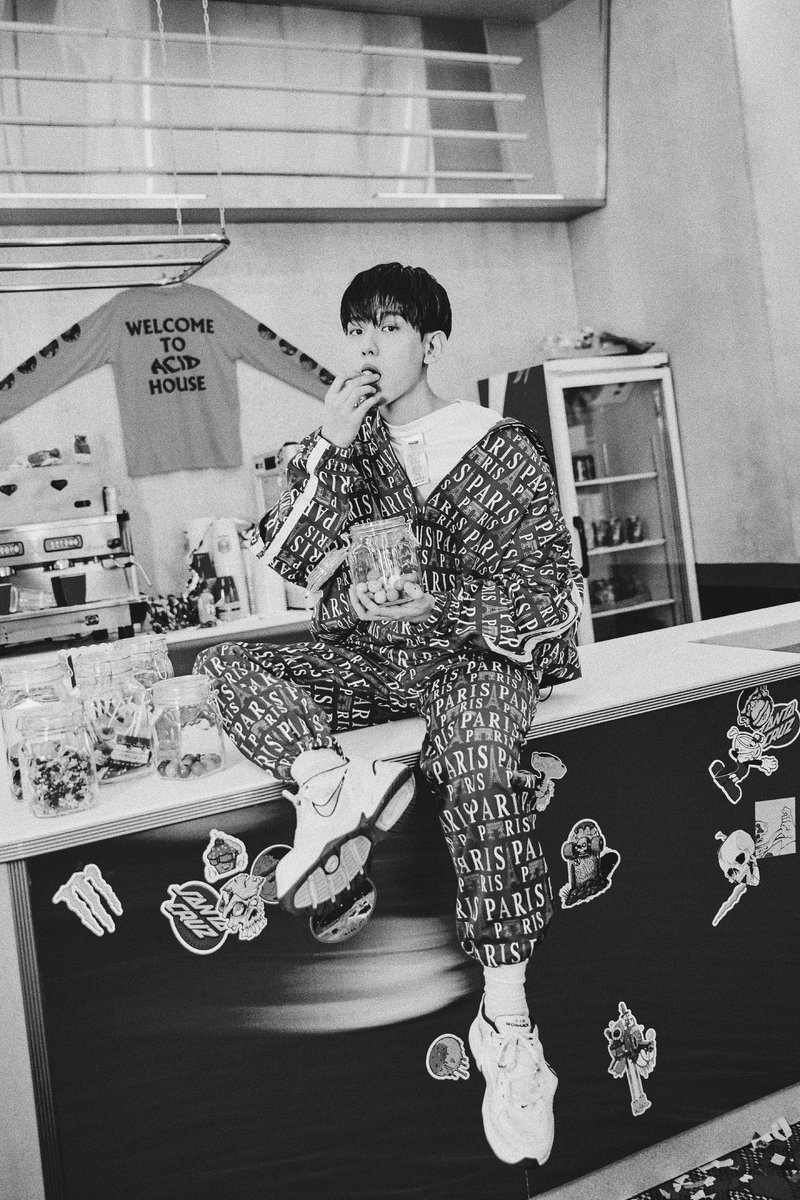 B_color_W's tweet photo. 백현 솔로 티저 흑백보정
저장시 흔적 남겨주세요

#백현 #BAEKHYUN #엑소 #EXO #weareoneEXO #Delight https://t.co/pQoK8fD3v9