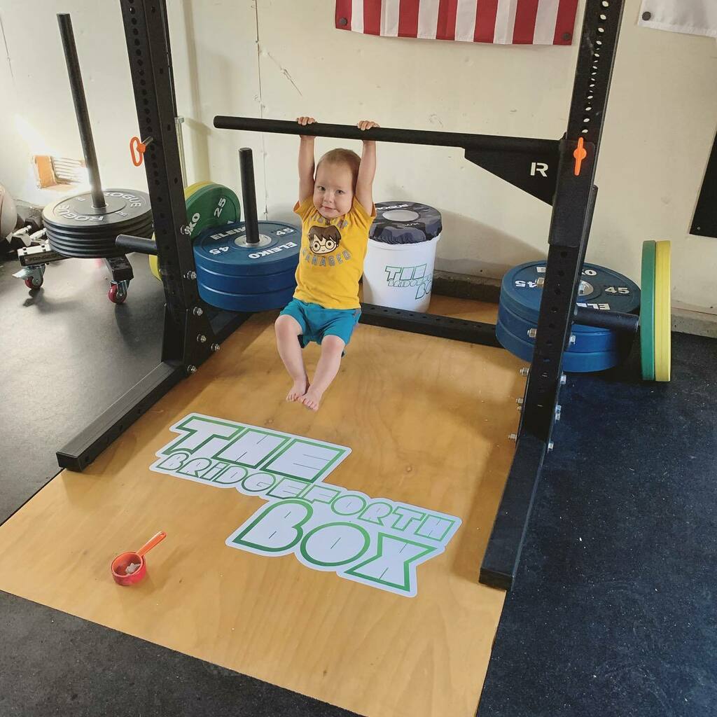 alexbridgeforth's tweet photo. Morning swings. #thebridgeforthbox https://t.co/niDnajENB7 https://t.co/HYcmEi1U4t