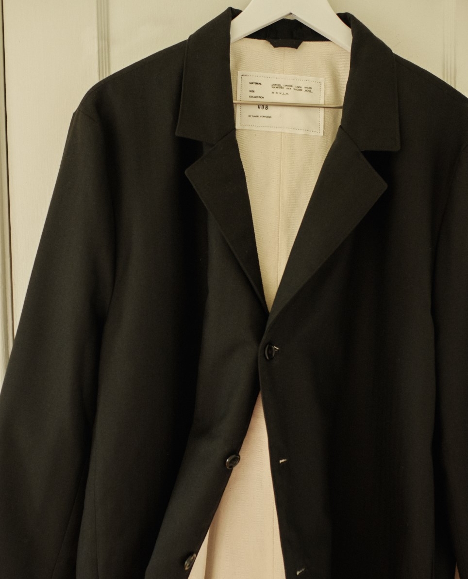 Sale: Up to 50% off this season's markdowns. 

Shop men: soo.nr/iymy