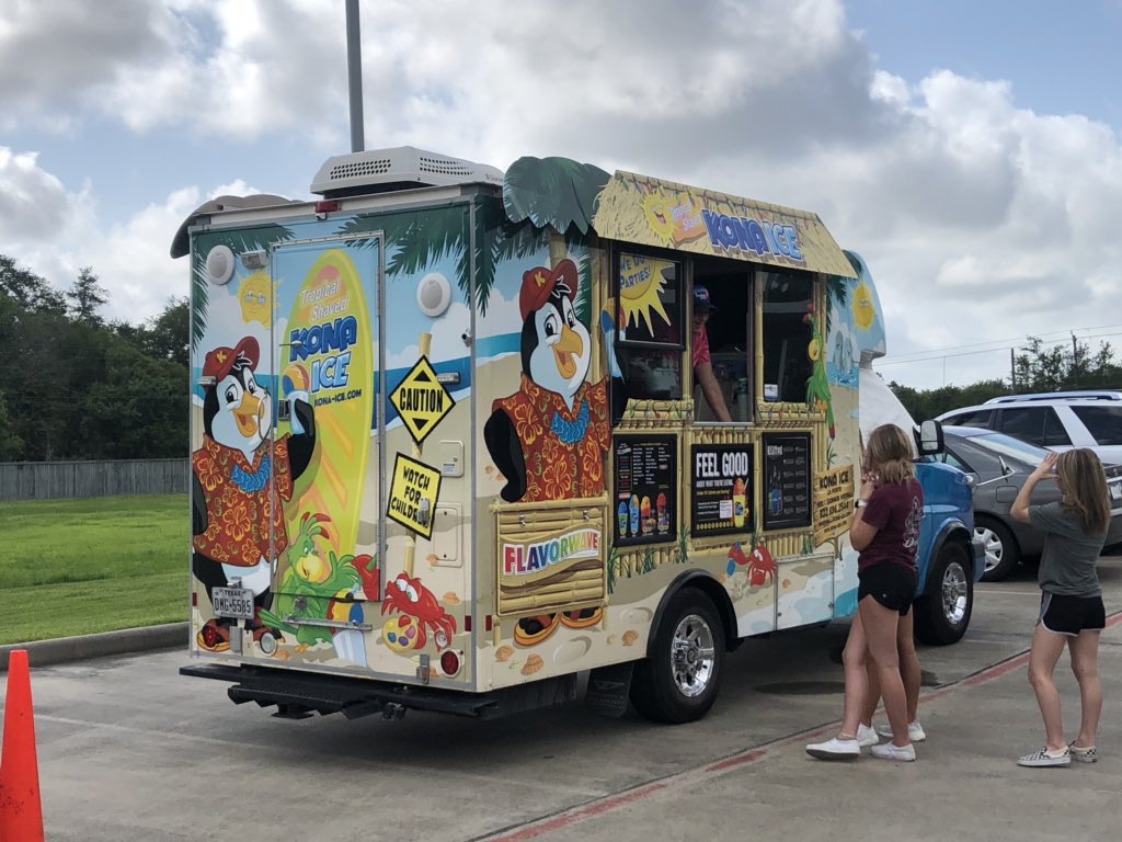 DPISD_DPEF's tweet photo. Strides 2020 Shirt/Medal pick up today 9-6pm at the ESC (2800 Texas Ave, Deer Park, TX) Kona Ice is here 10-2pm -percentage of sales will go back to DPEF! #Strides2020 https://t.co/ndDdETzSUH