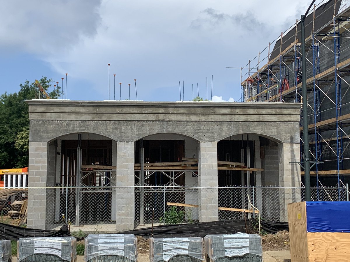 Force5Walls's tweet photo. When the architect gets creative with the design and wants it done all with the concrete, then we have to get creative with how to form it!!!  Turned out GREAT!!!  #StickBuiltisForSissies. https://t.co/akNH5tEBLY