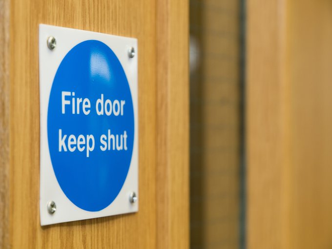 LEASEonline's tweet photo. Who pays for the replacement or upgrade of an existing fire door?

Read this FAQ to find out: https://t.co/ZcshlU2hjN

#FireDoorSafety #FireSafety #LeaseAdvice https://t.co/FXtGRmDgRK
