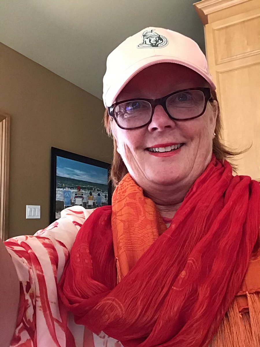 levybrenda's tweet photo. Loud is my jam...especially pink and coral! #RCESSpiritdays  ⁦@RochCarrierES⁩ https://t.co/e3n5hdoTkh