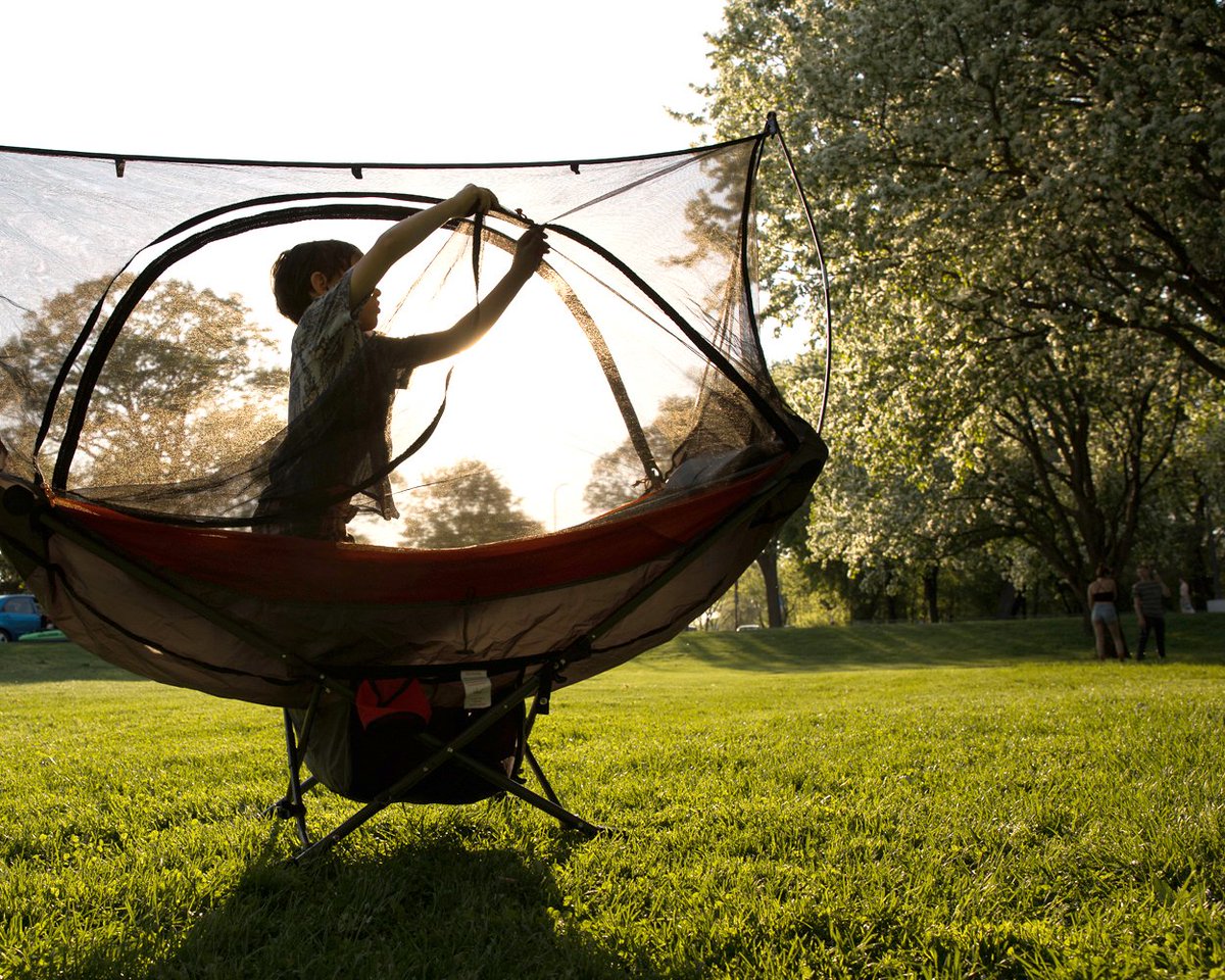 durable_goods's tweet photo. Never fear....when the sun starts to set and the bugs start to come out we've got you covered (literally!) with the Mock'Squito net. Stop bugs in their tracks and keep on enjoying the great outdoors.

#adventurenap 
#mockone 
#freestandinghammock
#portablehammock
#makehappy https://t.co/RoAHy54H4T