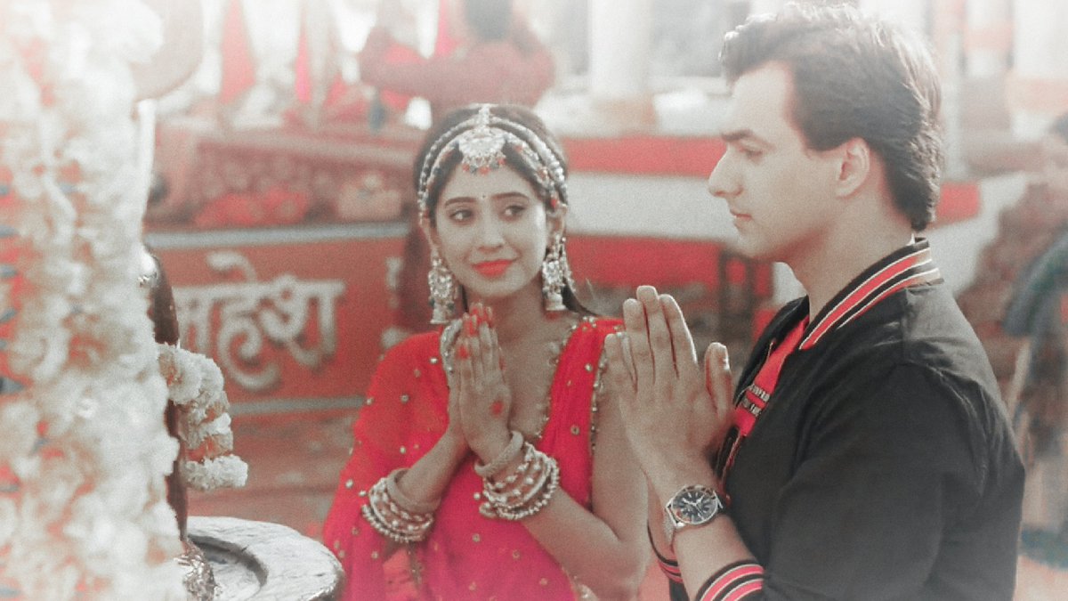 ab yeh sapne dekh rahi :')) #Kaira  #MohsinKhan  #ShivangiJoshi