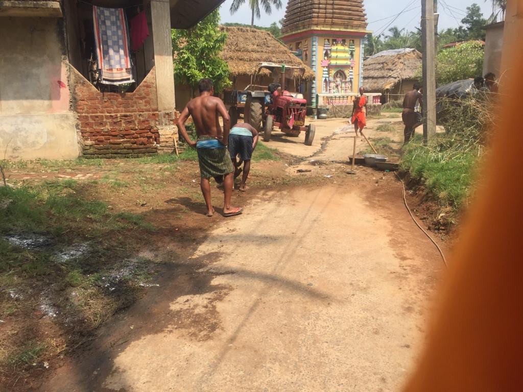 RcPatna's tweet photo. @SwachhBharatGov Work in Progress at Ram Chandra pur Patna,Panasgand,Rajkanika,Kendrapara https://t.co/QSRgafCbdN