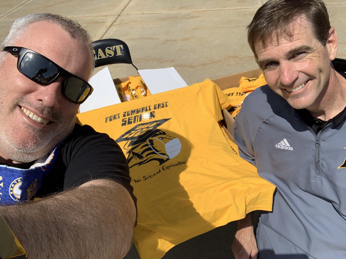 ZumEastHigh's tweet photo. Seniors @fzeactivities and me are waiting out front of the school to give you a FREE t-shirt courtesy of @FZEGradNight20 till 12:00 #FZESeniorWeek https://t.co/pg3L0Wglo6