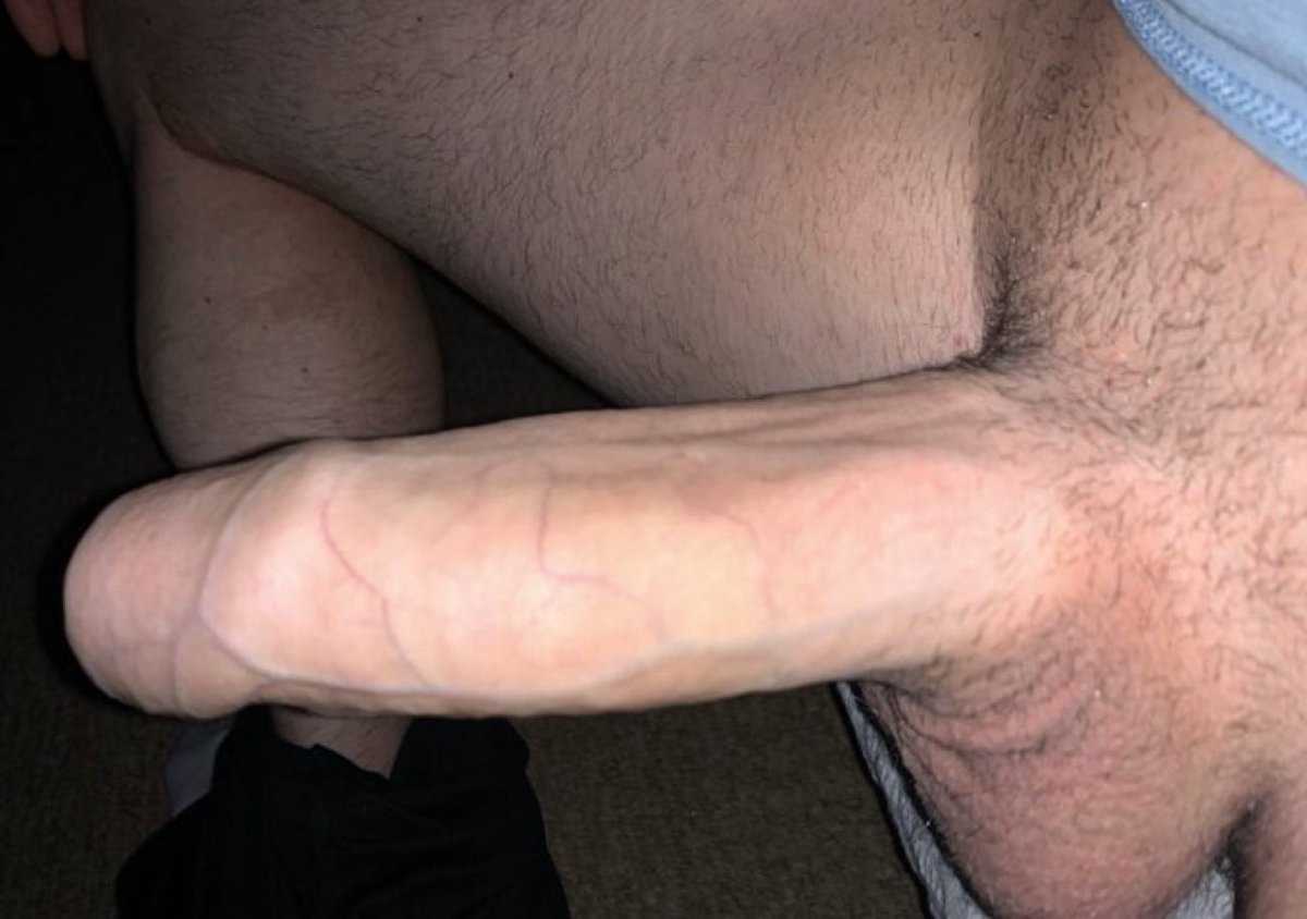 pablotrabubcn's tweet photo. Tú, de rodillas ante mi, y ante mi rabo, te lo clavas entero hasta la garganta mientras me miras a los ojos? 
Lo intentas pero te ahogas y me miras con los ojos llorosos mientras intentas metertela mas? https://t.co/4tpYXLGXeU