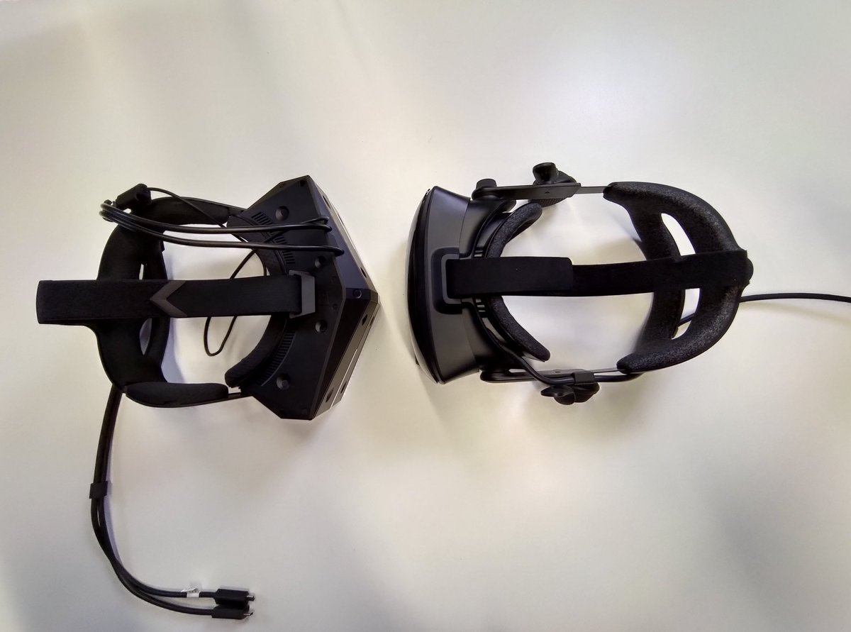 Sebastian Ang Starvr One Left Vs Valve Index Interesting To See That The Super Wide Fov Headset Doesn T Have A Hugely Bigger Footprint Than The Index Starvrone Valveindex Vr T Co Bjt3oxp5rb