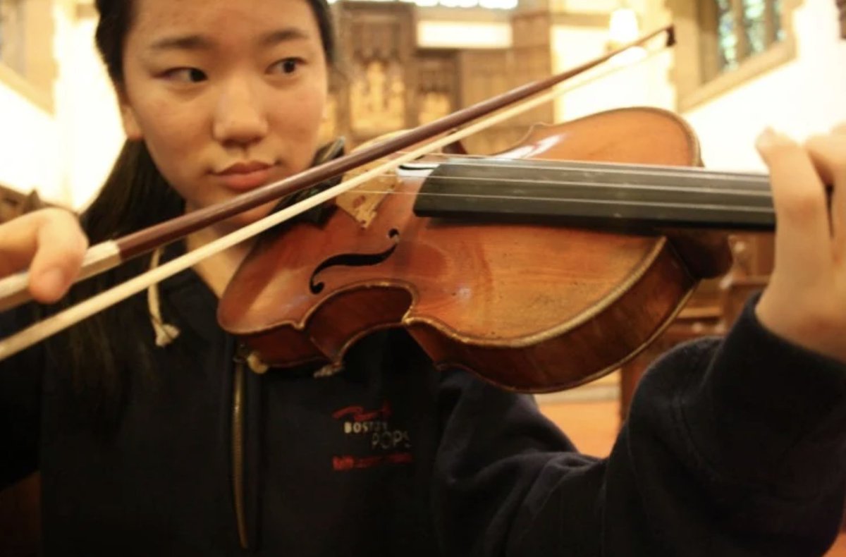 14 year old  @MenuhinComp competitor Keila Wakao is featured in this beautiful episode produced by  @VPM_IanStewart: “I always feel like the violin is almost like a replica of the human voice. So I thought that I could bring that into the violin.”  https://vpm.org/articles/13251/her-violin-sings-and-heals