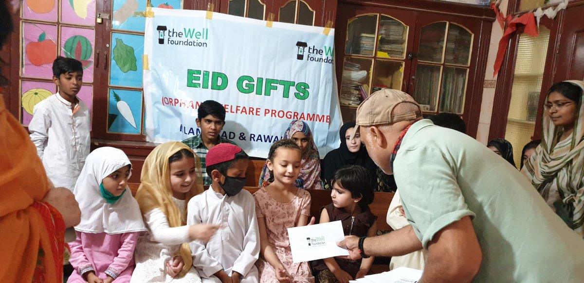 MagicalSmiles4's tweet photo. #ThankYou to @WellFoundation for sponsoring Eid Gifts for orphans. We managed to distribute this kind donation to the orphans in #Rawalpindi &amp; #Islamabad earlier today.  
#COVIDー19 https://t.co/964rpiu0Li