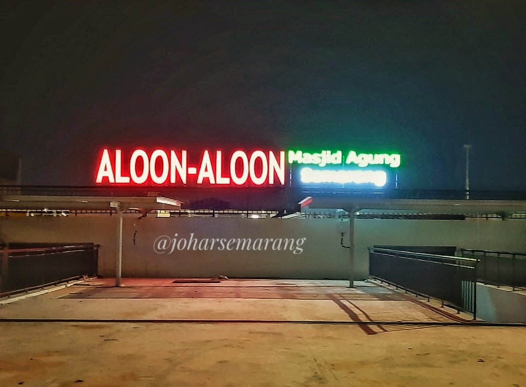 Aloon-aloon Masjid Agung Semarang