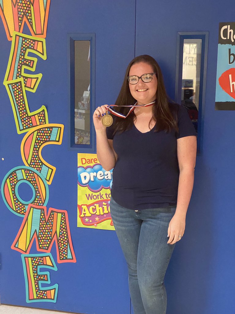 Ms. Kelli Cox was awarded the Lamar Medal for “Excellence In Education” from the Saratoga Masonic Lodge. Super grateful for all she does for our students!! Congrats Kelli!!!!