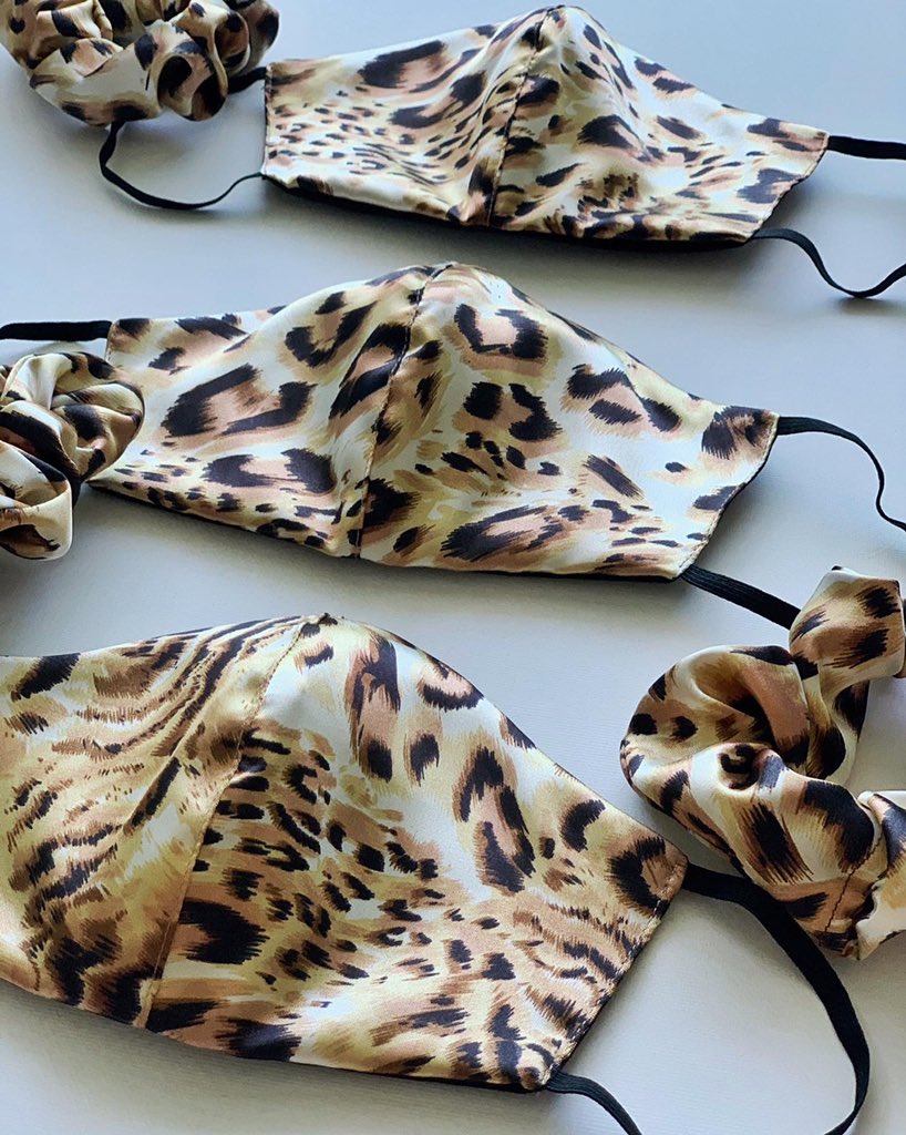 baliawear's tweet photo. New Prints, Same Mission! Buy a Matching Face Mask & Scrunchie Set, We will donate a Mask to a front line hero! #WRECares ✨
#staysafe #stayhome #supportsmallbusiness #facemask #facemaskselfie #facemaskset #zerowaste #zerowasteliving #sustainablefashion #Sustainability https://t.co/hwJc6sUUL7