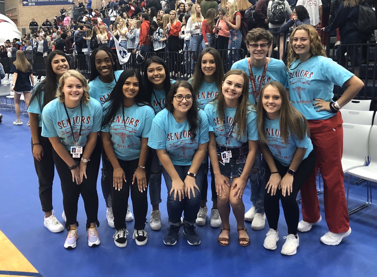 AHS_SportsMed's tweet photo. Congratulations to our graduating Seniors!! May your dreams stay big, your worries stay small, and you always see the silver lining! Best wishes to all of you and we will miss you!🎉🦅🎓🅰️🆙 #AUP #ClassOf2020 https://t.co/462V6ueJjx