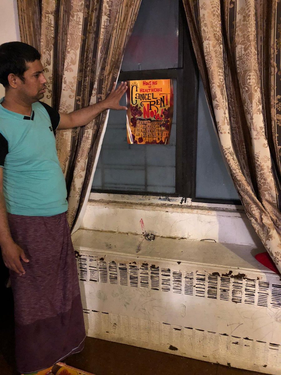 RimaBegumji's tweet photo. Y’all ready for the #lungi protest 🙌🏽 Bangladeshi tenants fighting to #CancelRent #makethempay #HomeGuarantee #btu 🇧🇩 https://t.co/TEpFnfKcp5