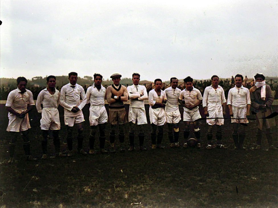 FOTOS HISTORICAS O CHULAS  DE FUTBOL - Página 17 EYolq4ZXgAI-FaQ?format=jpg&name=medium