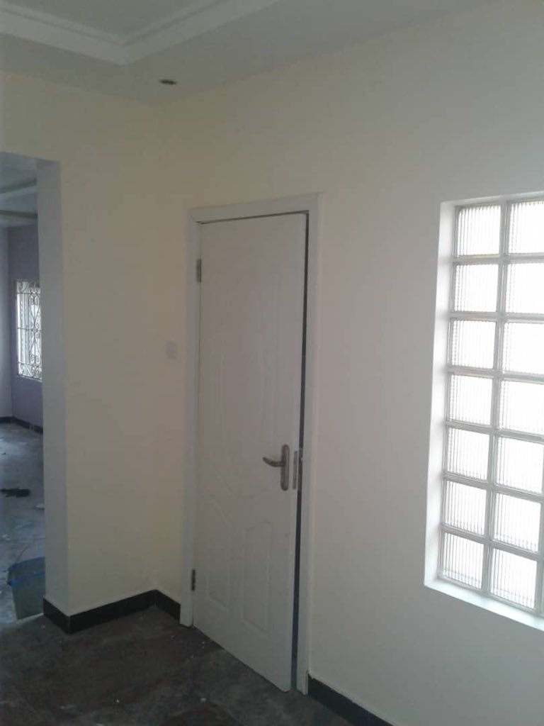 Howna's tweet photo. #Mablevi #HomeBuilders @mablevi00 We are your go to firm for all your #interiordesign and #RealEstate needs. We build, design and renovate. #AbujaTwitterCommunity #Abuja #lockdownextension #Construction https://t.co/Go01g42okg