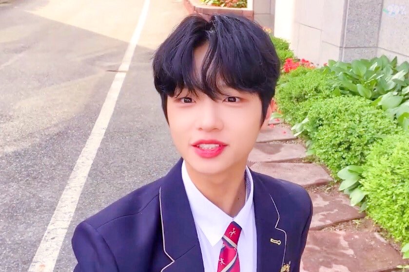 SDP99p's tweet photo. 훈남 ╰(*´︶`*)╯

#손동표 https://t.co/aP8XQPngSS