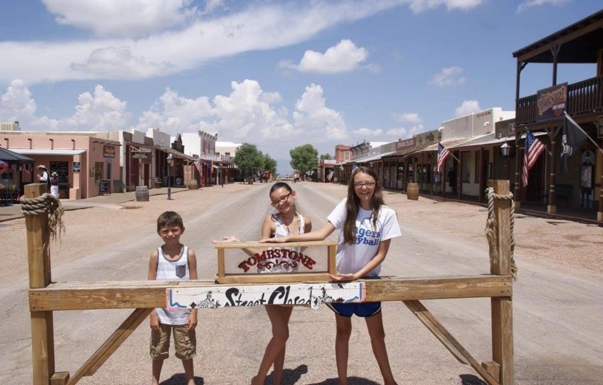 The Friday before Memorial Day is also #NationalRoadTripDay. COVID-19 has many staying home this year. My favorite road trip was in 2016 when we got in the car and just drove west. Made a ton of memories and was so therapeutic! Who else has had a road trip to remember?