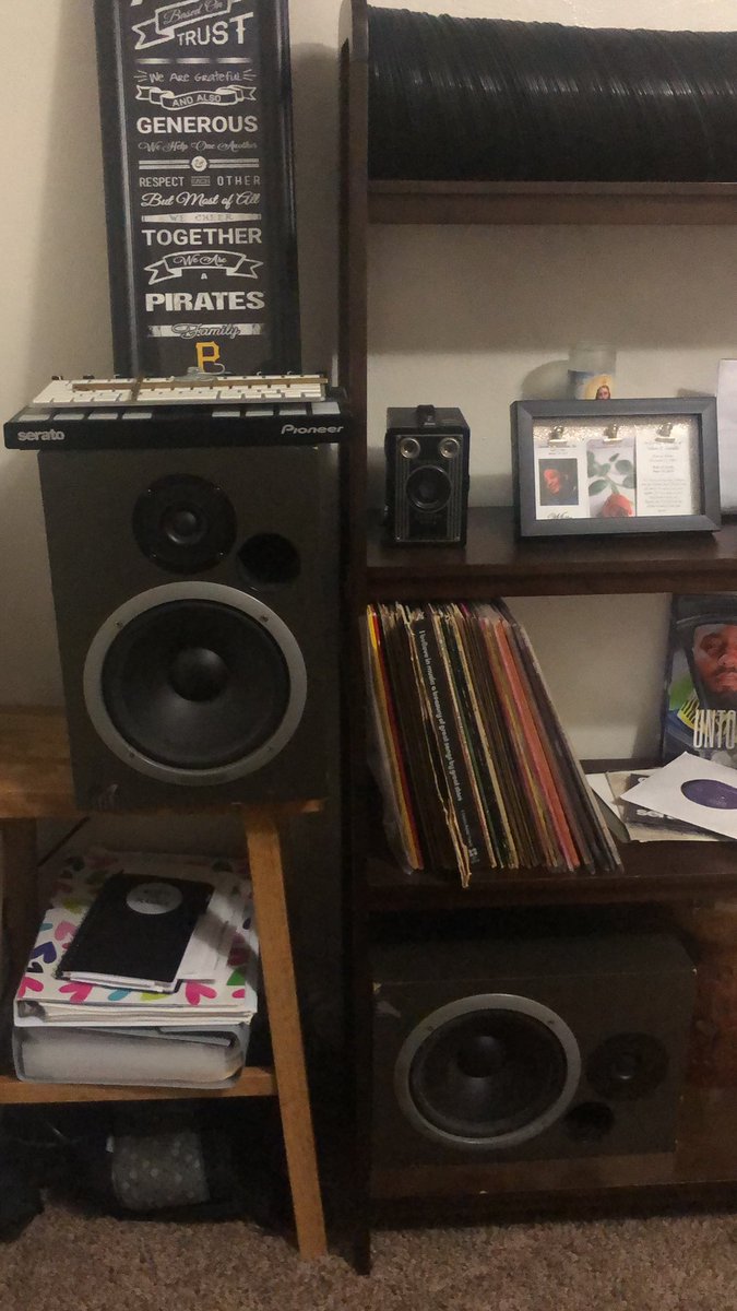 <a href="/ClassicByWiz/">Wiz Khalifa Collect</a> <a href="/wizkhalifa/">Wiz Khalifa</a> <a href="/TaylorGang/">TAYLOR GANG</a> The speakers are still alive and well! 🙏🏼🏆🖤💛💯