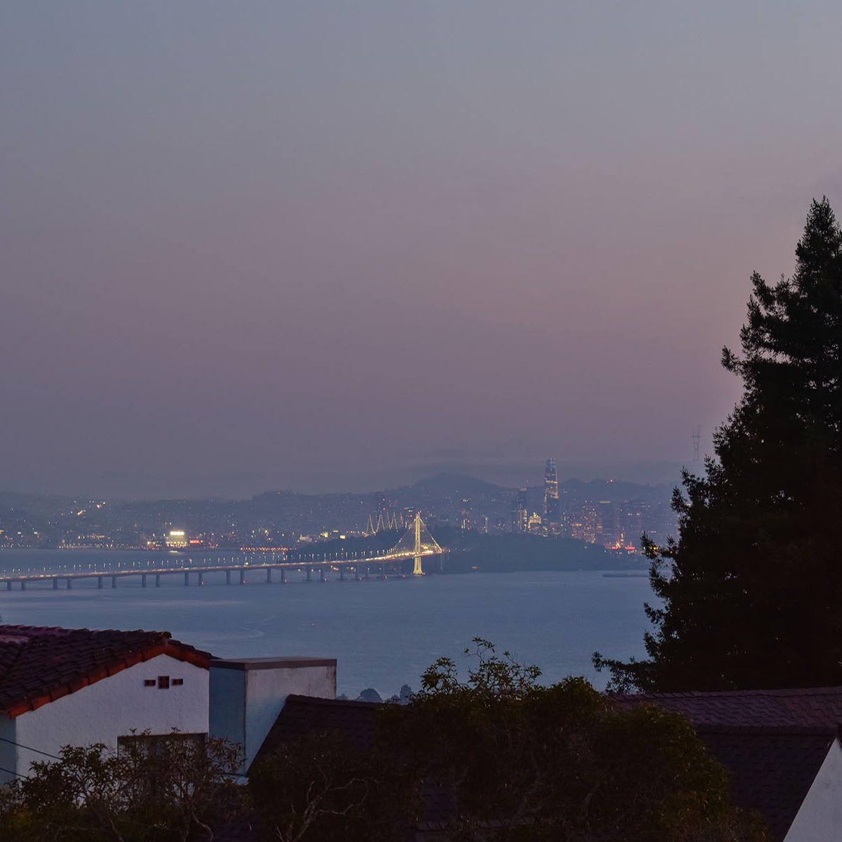 broadwaydb's tweet photo. That view though - Makes me want to keep our Berkeley project all for myself

#broadway_design_build #bayareadesignbuild #renovation #customhome #bayareahomes #bayareahouse #berkeleyhomes #berkeleyhouse #oaklandhomes #oaklandhouse #SFhomes #berkeleyRealestate https://t.co/nL9oiybloJ