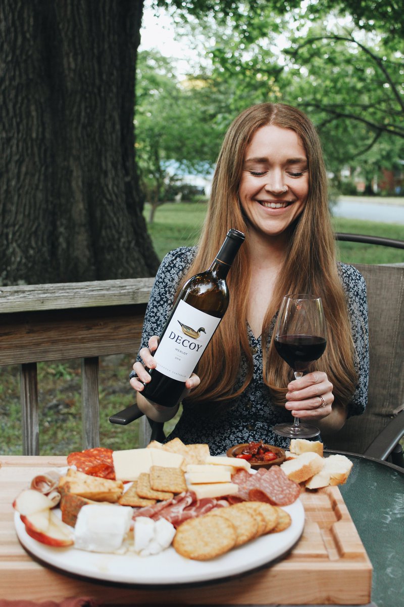 Tired of cooking? Try out this elevated Spring Wine and Cheese Board featuring <a href="/Decoywine/">Decoy</a> Merlot! ourbalancedbowl.com/spring-wine-an… #ElevatewithDecoy #AtHomewithDecoy #ad #MerlotMe