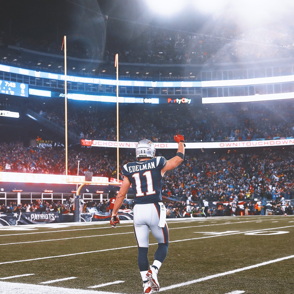 djlm24's tweet photo. Happy Birthday Jules! Love you long time โฅ๏ธ #1inmyheart #incredelman #PatsNation https://t.co/03POhPQyzp