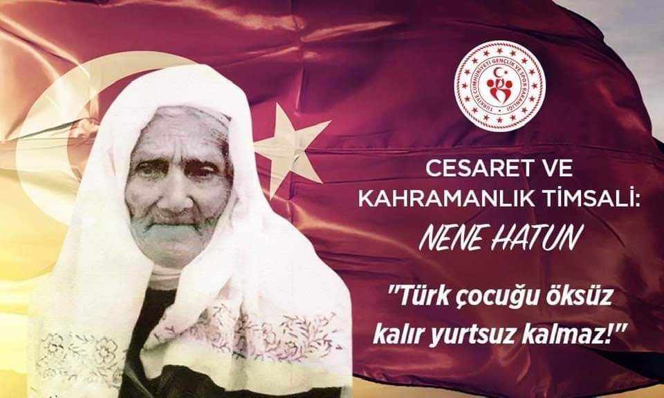 "Türk çocuğu öksüz kalır yurtsuz kalmaz!" diyerek  beşikte bebeğini bırakıp cepheye koşan kahraman Türk kadını Nene Hatun…

Birinci Dünya Savaşı'nda 4 oğlundan üçünü şehit veren #NeneHatun'u, vefatının 65. yıl dönümünde saygı ve rahmetle anıyoruz.