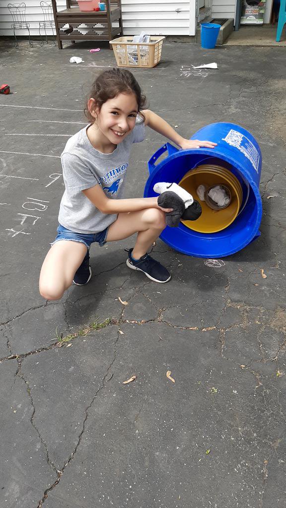 Mercede44796493's tweet photo. Melissa R. 2nd grade, @mr_galya  @OB_Stetson https://t.co/bmIbpHYrW2