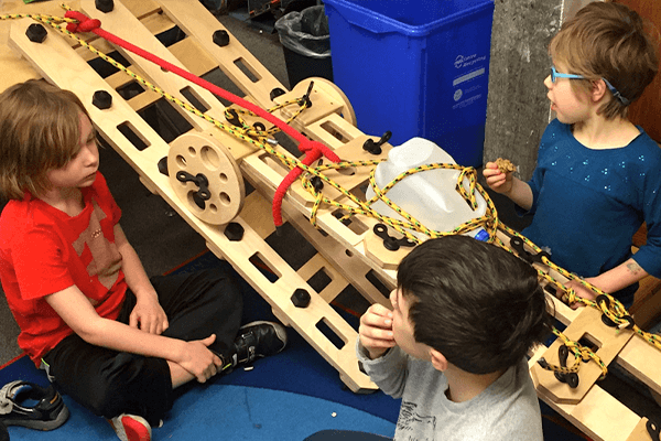 Rigamajig's tweet photo. #Teachers & #Educators, Are you prepping unique lessons for when #school #communities reunite? Check out #Rigamajig #projectbasedlessons on our website! https://t.co/TyBv9XvJuo #SmallGroups #construction #kit #design #engineering #STEM #STEAM https://t.co/qCwHEs4ARZ