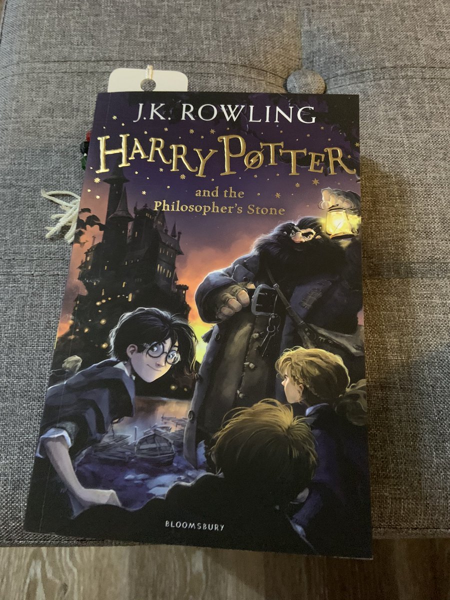 It’s been a while, so I figured why not kick off the end of a week by restarting my absolute favourite series! #HarryPotter