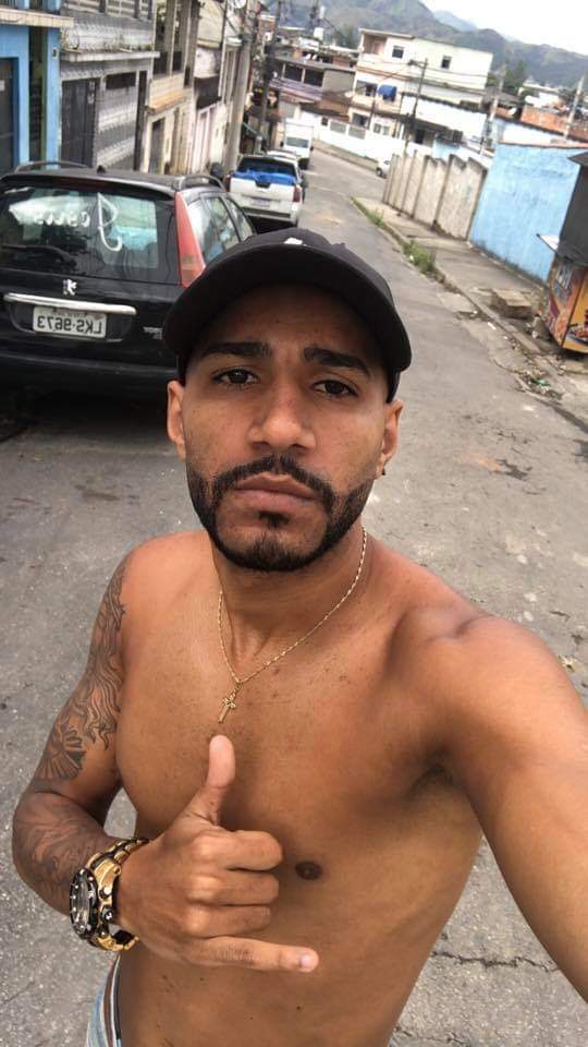 dapaaz7's tweet photo. Mil caíram ao meu lado dez mil a minha direita é eu não serei atingido 🙏 https://t.co/ilJSNumglx
