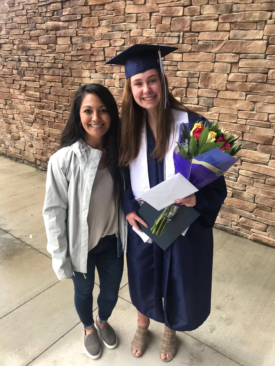 snuggledupin2nd's tweet photo. BIG SHOUT OUT and CONGRATULATIONS to our SENIORS on the Varsity Women’s Soccer team! Each one of these ladies led our team on and off the field! These three Eagles will do great things as they spread their wings and make their way to other campuses! #WeB4MeEWA @EWA_Athletics https://t.co/jonVg5wajm