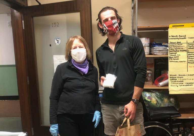 PSLA_Foodbank's tweet photo. Shout out to Councilwoman @KCCKohlWelles who personally dropped off PPE for our staff and volunteers at our food bank! Thank you so much for your help and support ❤️ #StrongerTogether #communitystrong #staysafeseattle #WearaMaskWA https://t.co/oq6Dkndlym https://t.co/dIZI7luuEt https://t.co/ai4vDqj0MG