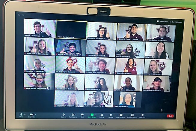 NSFPtamu's tweet photo. Our Aggie Orientation Leaders & Assistants hosted their first day Virtual NSC discussion groups yesterday! π
These students will work with us throughout the summer to make Virtual NSCs successful. We couldn't do it without them! #tamunsc #tamu #tamu24 #tamutransfer https://t.co/Xrg7Mp4wqi