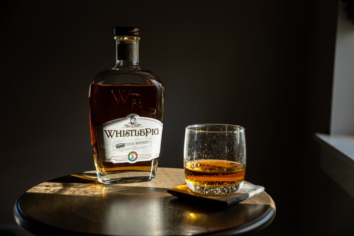WhistlePigRye's tweet photo. Pour one out for your favorite bartender. ๐ ๐ฅ
For every bottle of our Limited Edition #HomeStock sold we will be donating 20% of the sales via @flaviar_com and @caskers to the @usbgncf Bartender Emergency Assistance Program.
Pre-Order now -> https://t.co/wzS3ctFHo1 https://t.co/c23IrKoHxz