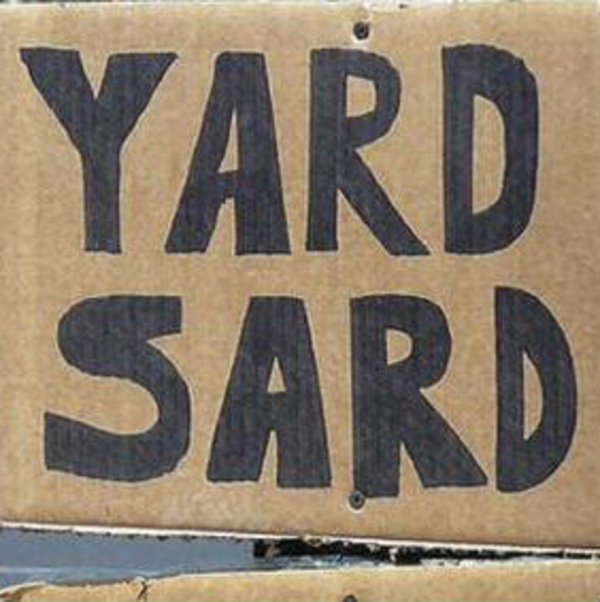 halbbier's tweet photo. yard sard #AnimalCrossing #ACNH #AnimalCrossingDesigns https://t.co/T6mg9pYyw7