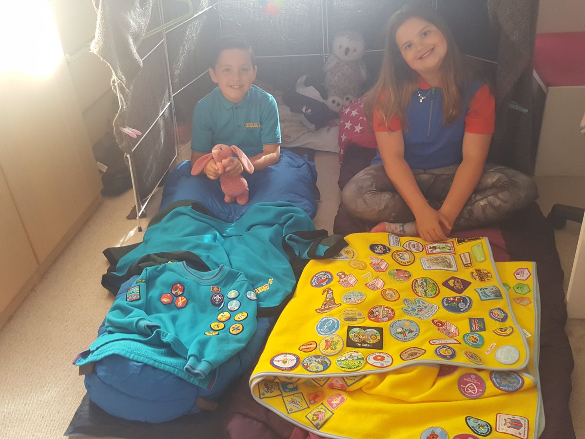 Mcbridec82's tweet photo. @GGSwinton @Girlguiding_NWE @12thSwinton @guides_1st @UKScouting #bigvirtualsleepover

We are ready! https://t.co/VCR3bz3ddn