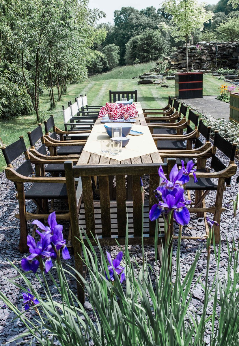 KingJohnHouse1's tweet photo. How about a spot of al fresco dining? https://t.co/IHol1mMnMN