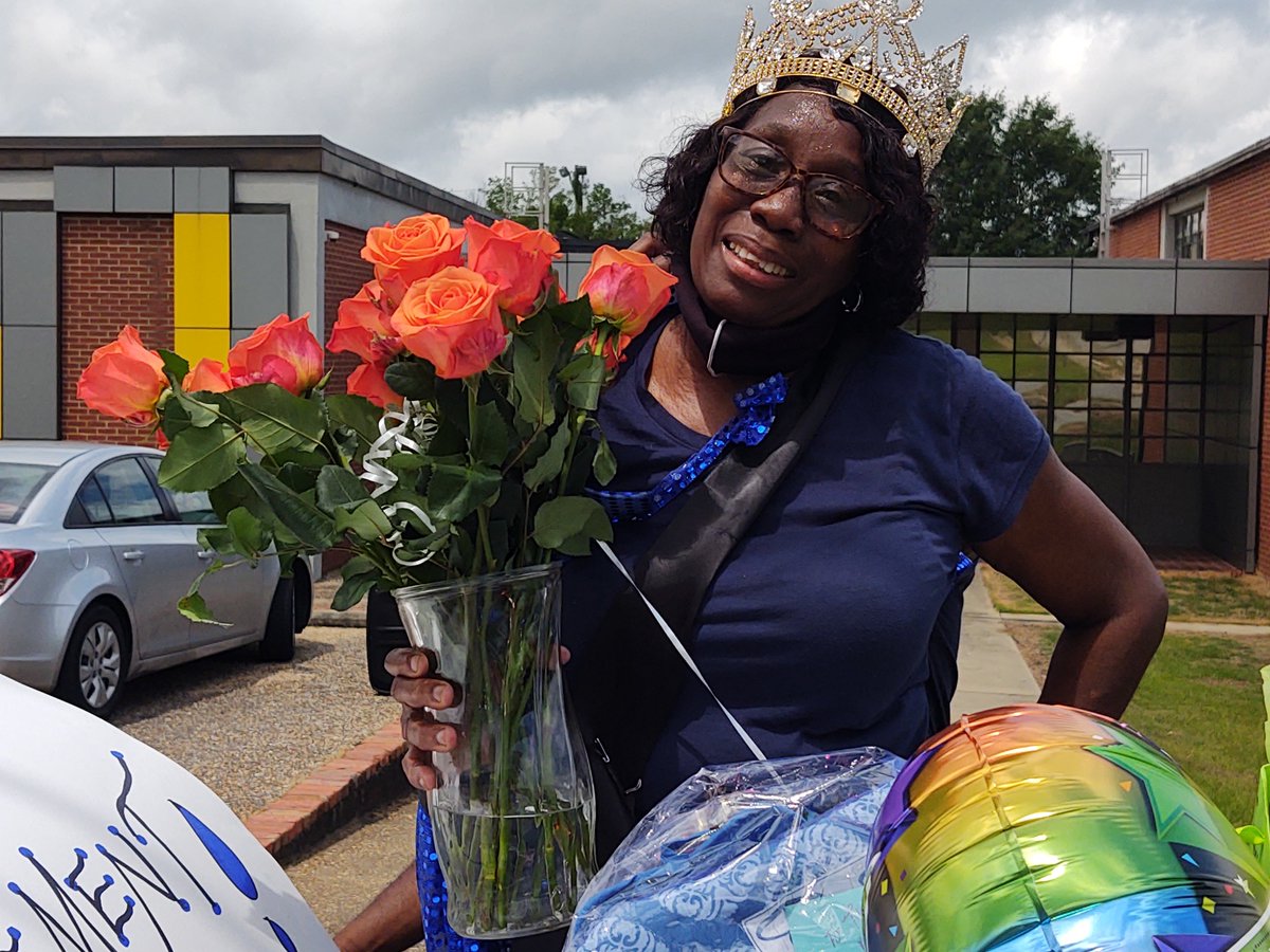 We celebrated Mrs. Nettie's retirement today by having a
"Drive-By" Retirement Party!  She served the students for 40 years!  We will all miss her!
#MPSMovingForward
#StaySafeStayHome