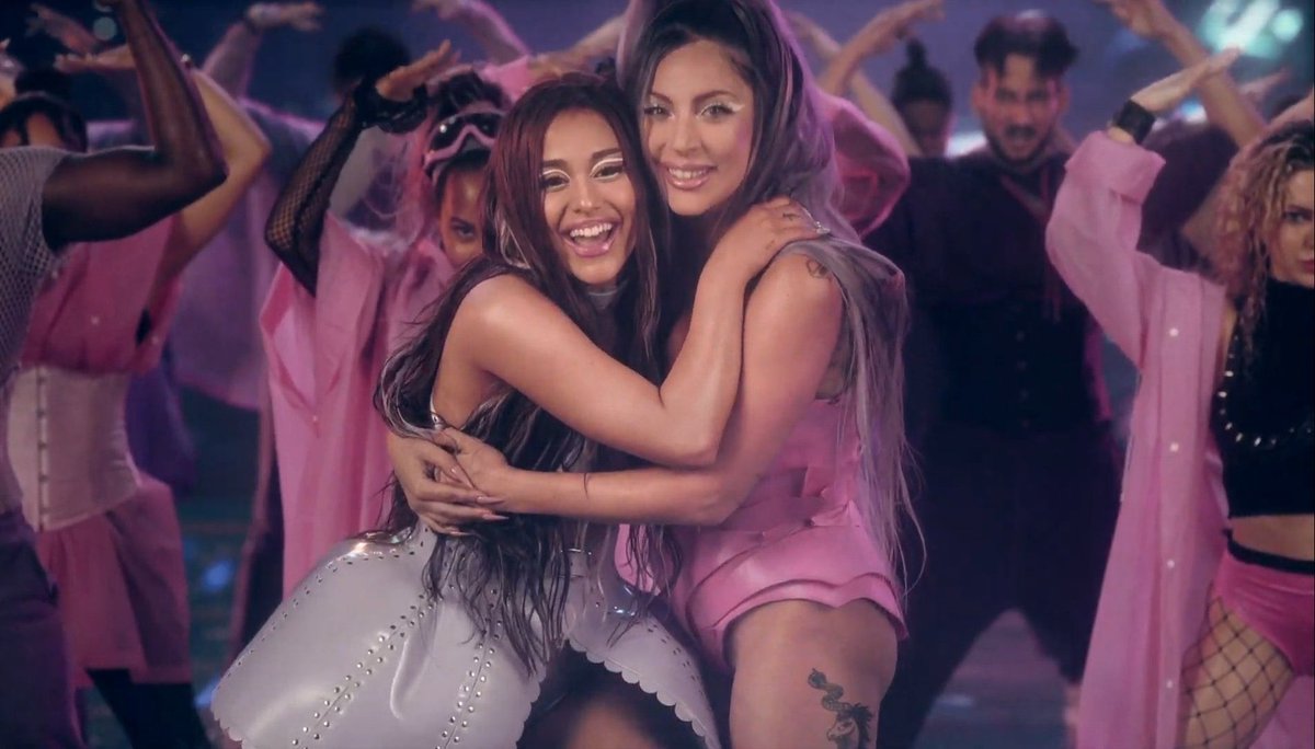 AGrande_ARG's tweet photo. ¡EL PODER DE 2 REINAS JUNTAS!

Que felices y hermosas se ven #RainOnMe 

.@LadyGagaArg 💖 https://t.co/GgyFBsiVh7