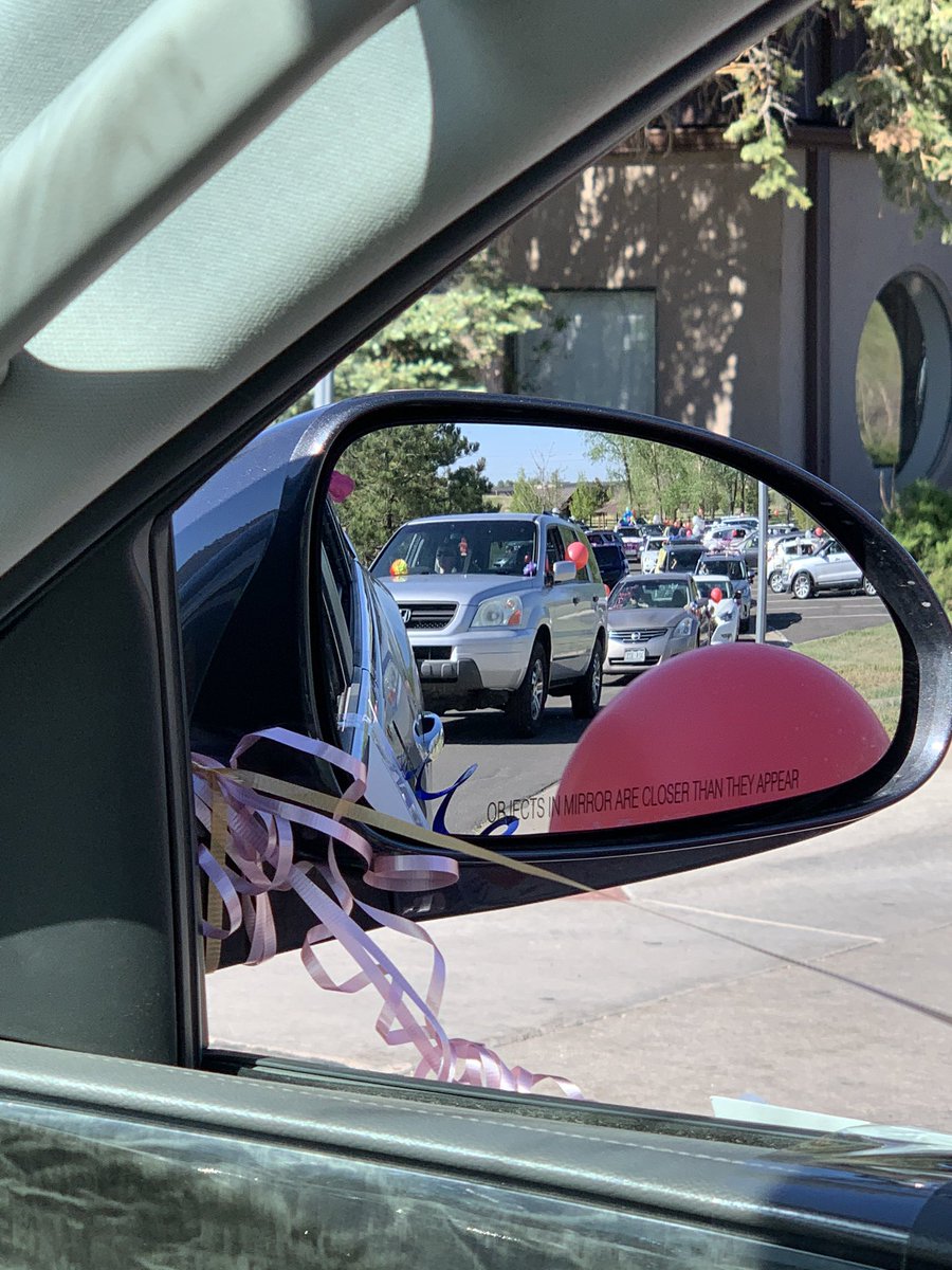 LPELeaders's tweet photo. Thanks to all of our families and community members who came out for our LPE Staff Parade! We miss you all and wish you a very happy summer! #ItsALegacyPointThing #DCSDFamily @dcsdk12 https://t.co/pyEv28lPh3