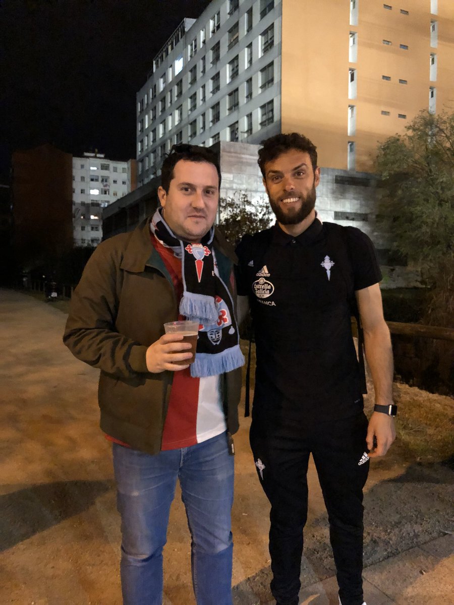 lois_verin's tweet image. Si hai algún xogador que mais representa os valores do clube e o significado de afouteza é o gato. Espero que se despida do fútbol no campo. Grande @sergioalv1 . #UnDeNós