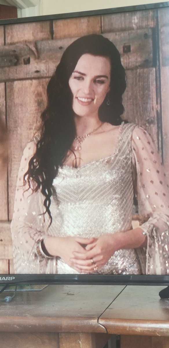 Update: trophy dress is back.  #PunkyWatchesMerlin  #Merlin