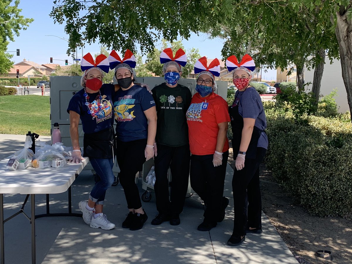 Happy Memorial Day from Morgan Kincaid Prep and the fabulous team from child nutrition services who continue to serve meals to the children in our community! @DrAmy_AESD_Supt <a href="/DrMargueriteWi1/">Dr. Marguerite Williams (Tweets are my own)</a> @AESD_ChiefHR